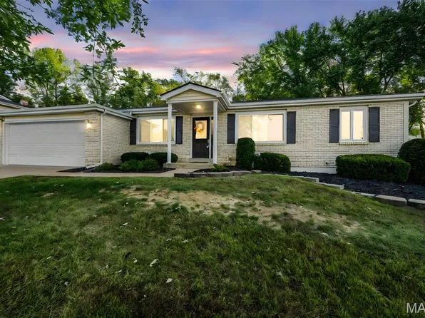 1710 Stemwood Way, Fenton, MO 63026