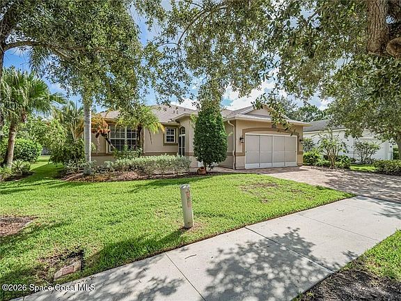 2nd image of 1415 Tradewinds Way