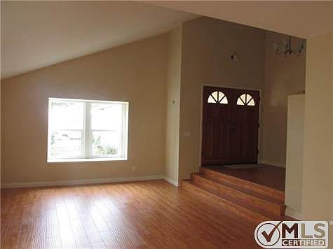 5th image of 10295 Parkdale Ave
