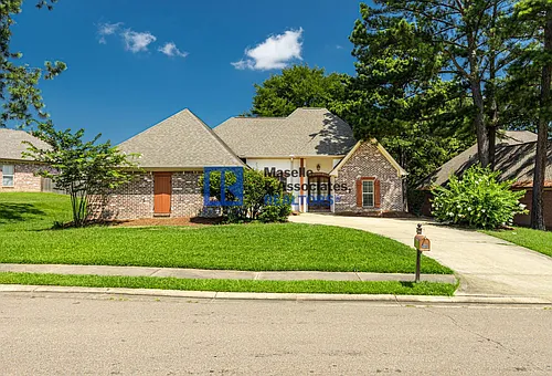 153 Hartfield Dr Photo 1