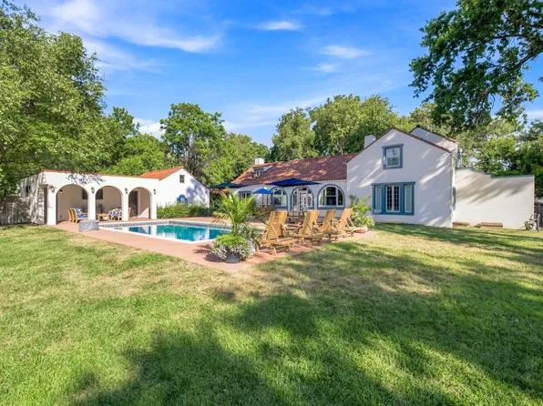 3823 E Lewis St, Wichita, KS 67218
