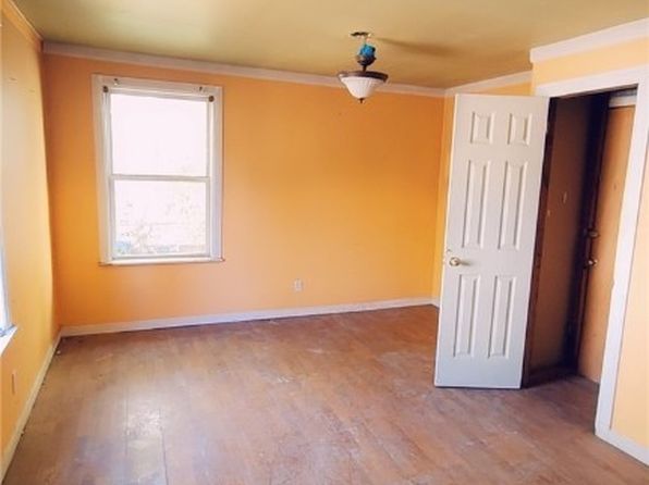1228 E 39th St, Savannah, GA 31404