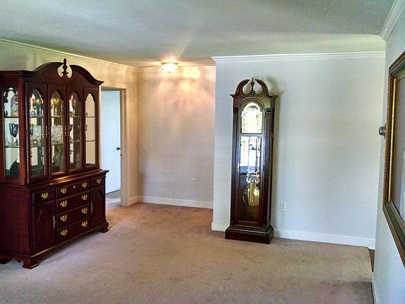 5th image of 5 Meadowlark Ln #5