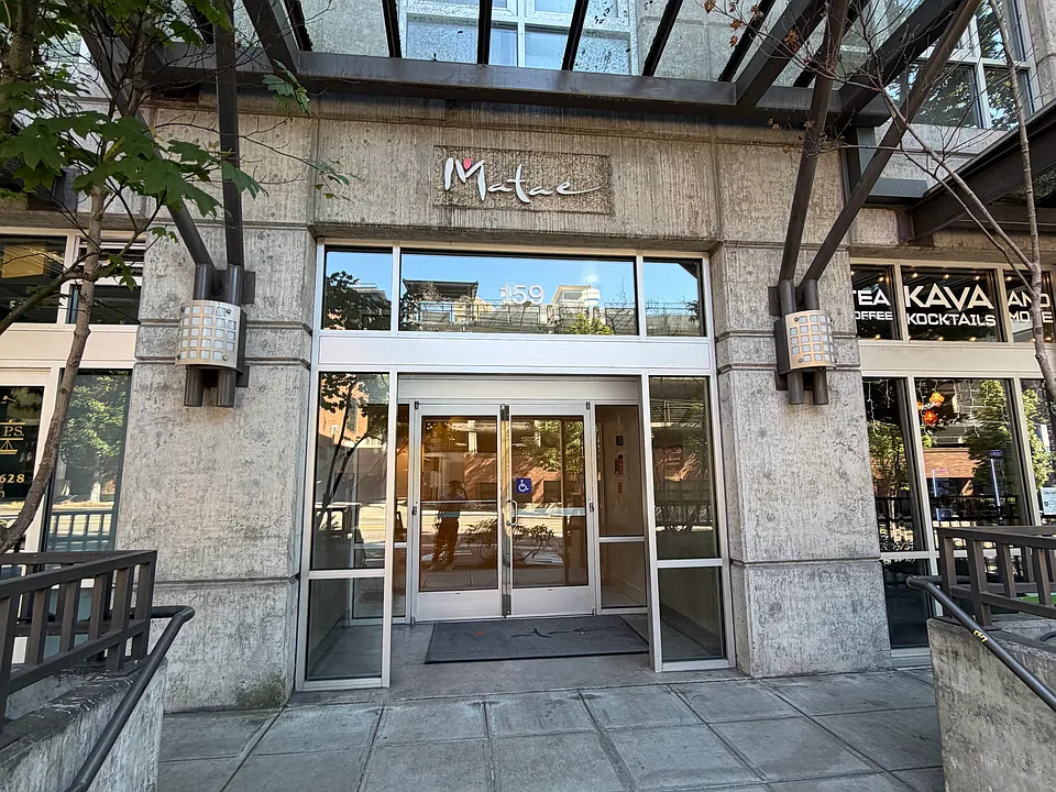 159 Denny Way #305