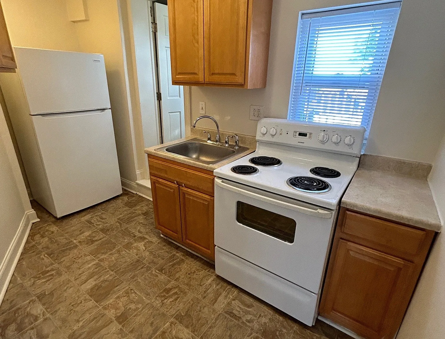 1 bed, 500 sqft, $950 — Photo 4