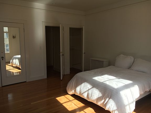 3rd image of 1854 Vallejo St APT C