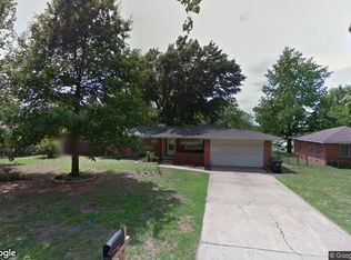 302 N Front St, Noble, OK 73068