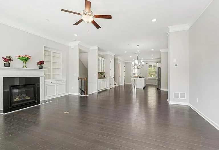 741 Topsail Ln — Photo 10