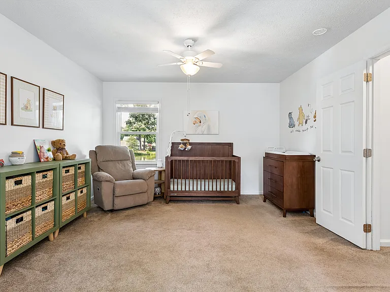 160 Fairmont Dr — Photo 31