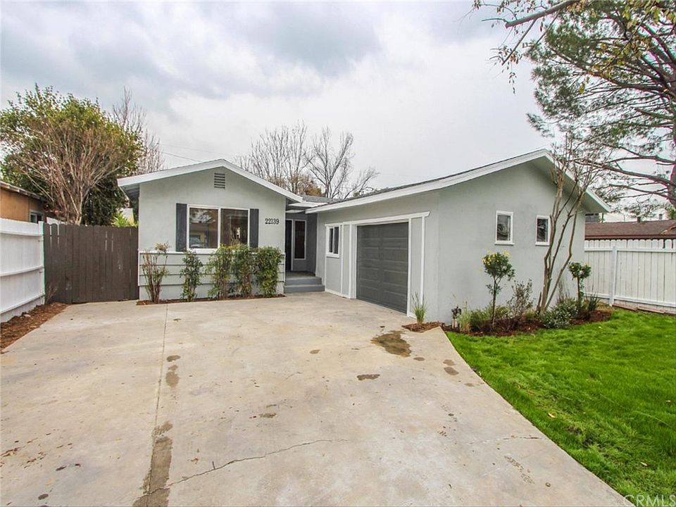 1st image of 22139 Cantlay St