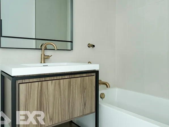 210 Clarkson Avenue image 9 of 18