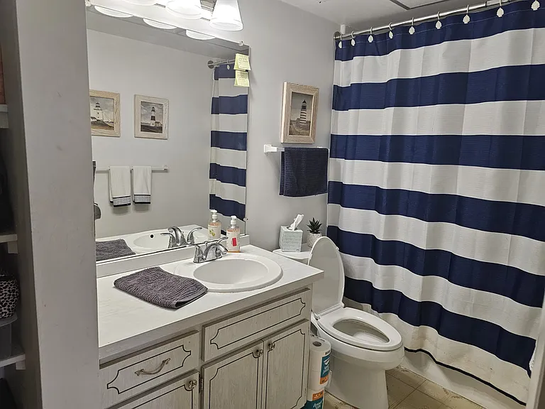 1845 S Highland Ave #15 — Photo 17