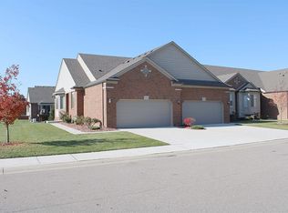 51161 Dunston Ln, Chesterfield, MI 48051