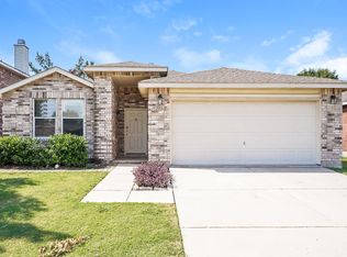 3520 Clydesdale Dr, Denton, TX 76210