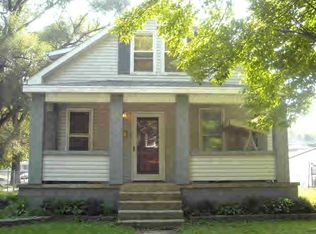 196 N 8th Ave, Kankakee, IL 60901