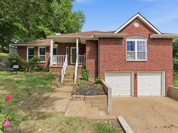 1701 Ridgemere Ct, Hermitage, TN 37076