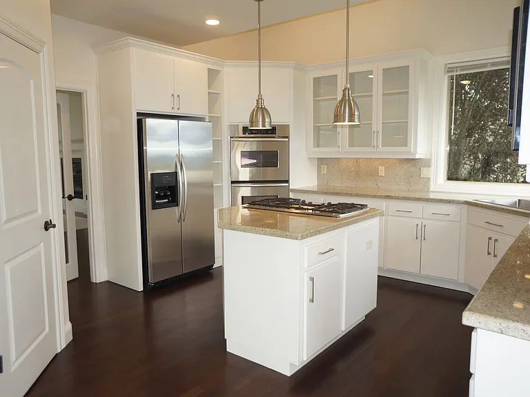 4139 NW Twilight Ter — Photo 12