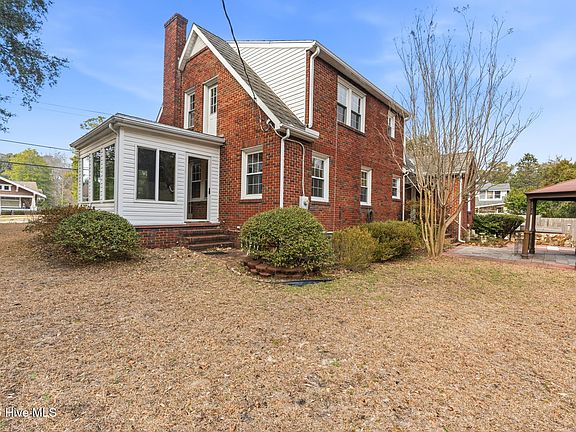 5th image of 611 Rice Street