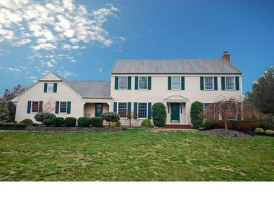 10 Evans Dr, Princeton Junction, NJ, 08550
