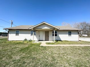 93 Pine Ave #1, Gentry, AR 72734