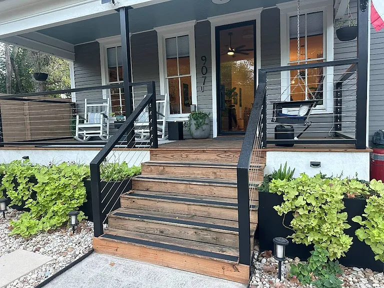 907 S Center St — Photo 29