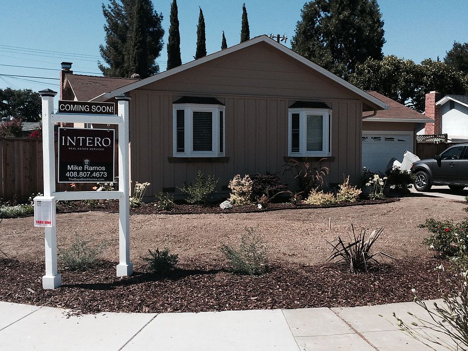 1st image of 1249 W Knickerbocker Dr