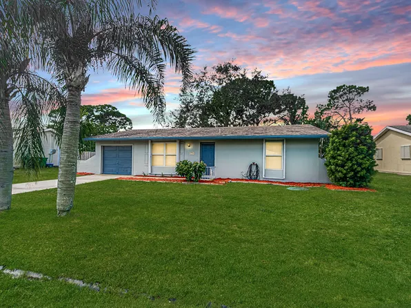 1148 SE Puritan Lane, Port St Lucie, FL 34983