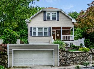 96 Longwood Ave, Providence, RI 02908