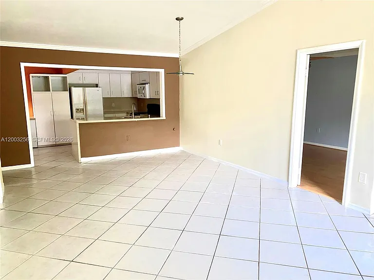 464 NE 210th Circle Ter #201-10A — Photo 6