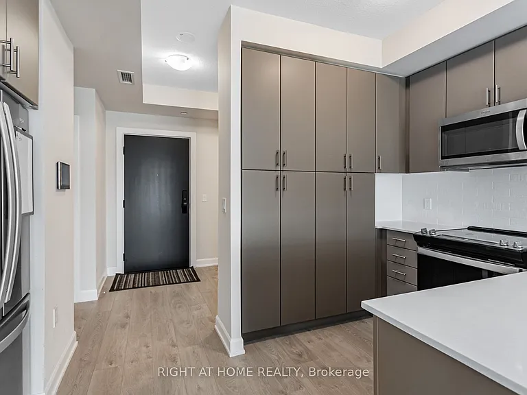 3200 William Coltson Ave #413 — Photo 8