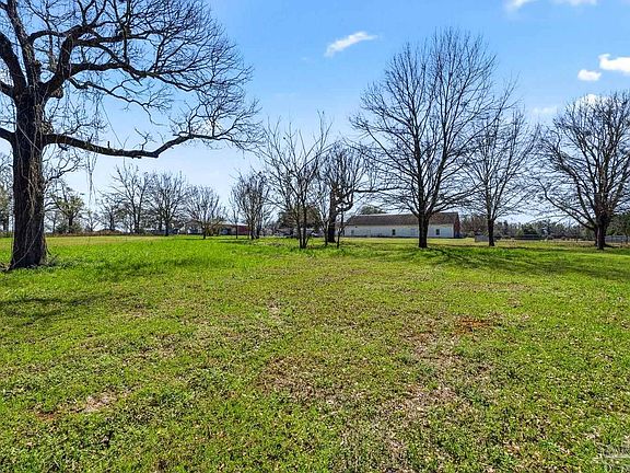 4th image of 2828 Harvest Rd