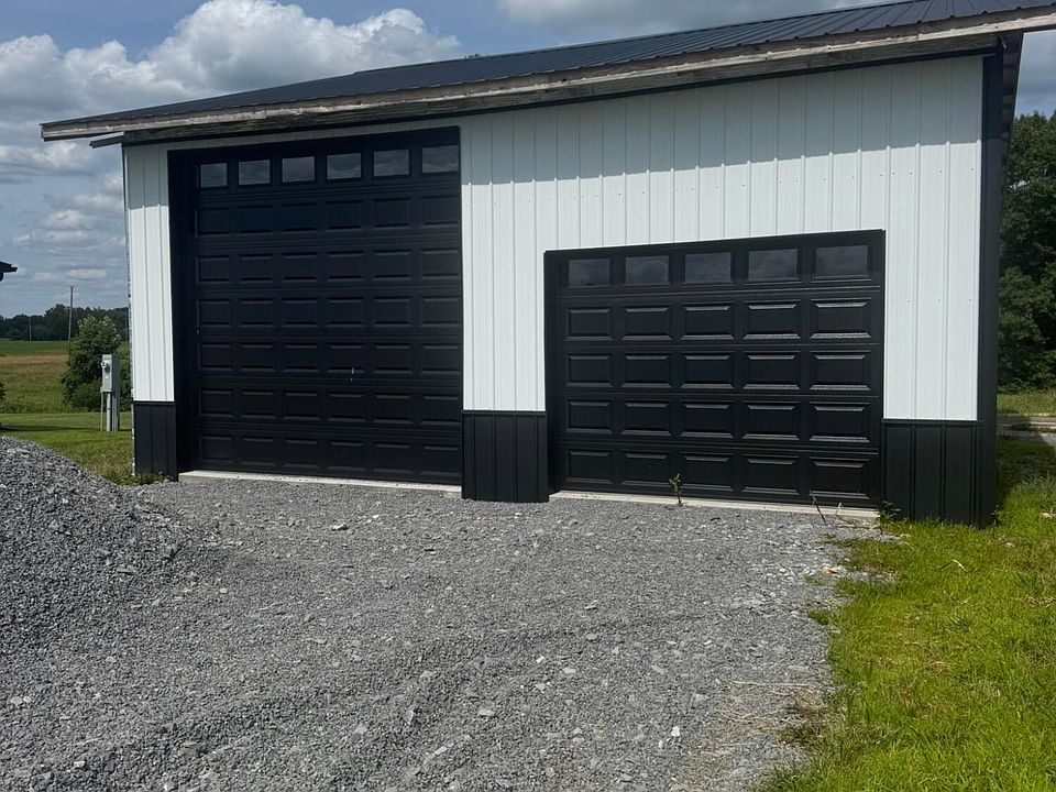 2nd image of 3110 Parks Ridge Rd