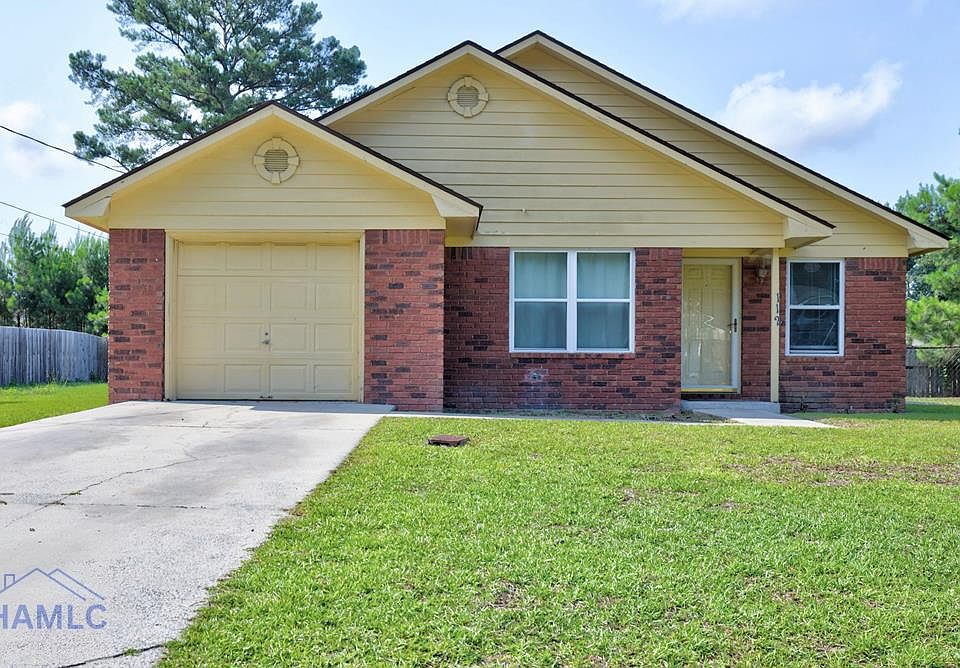 1st image of 112 NE Shayna Dr