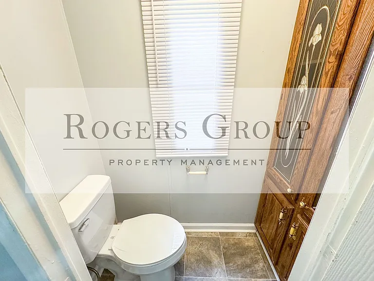 6090 Cindy Ln — Photo 6