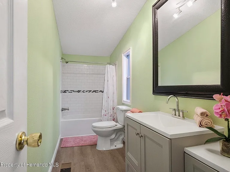 138 Arkays Ave — Photo 9