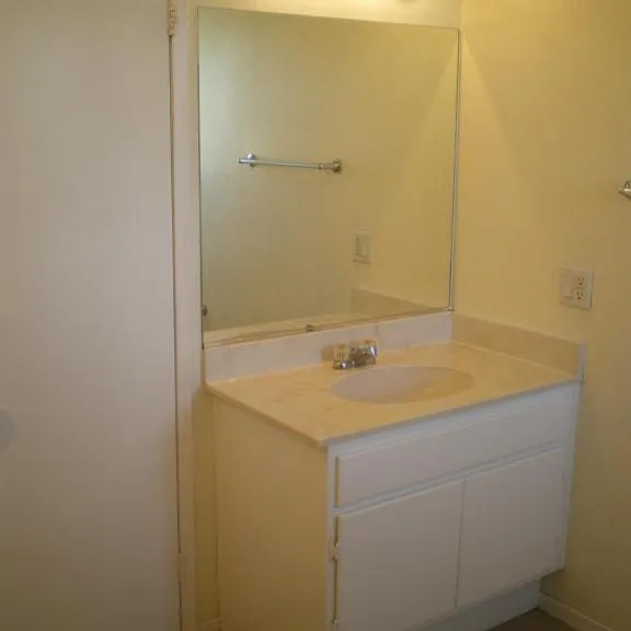 643 Laxford Rd — Photo 20