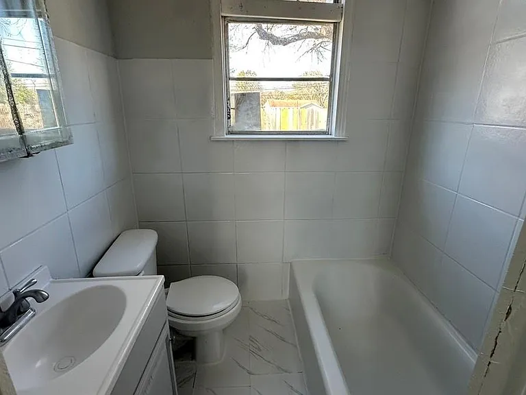 904 Herbert Ave #D — Photo 6