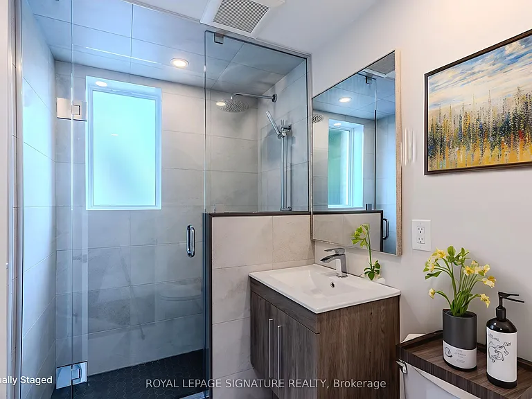 1 Hassard Ave #3 — Photo 15