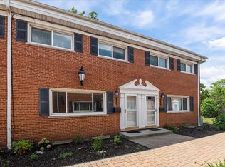 2110 Saint Johns Ave APT B, Highland Park, IL 60035