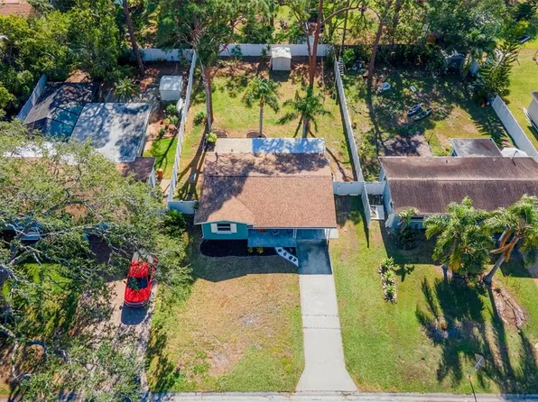 5636 14th Ave N, Saint Petersburg, FL 33710