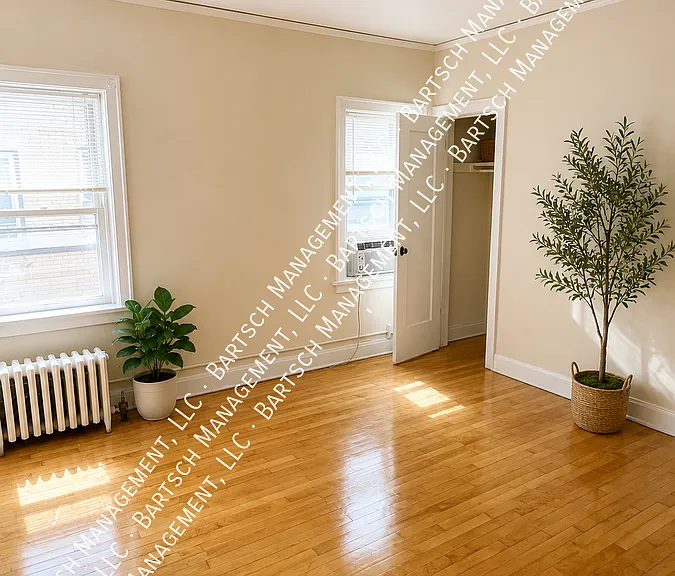 5511 W Martin Dr #8 — Photo 7