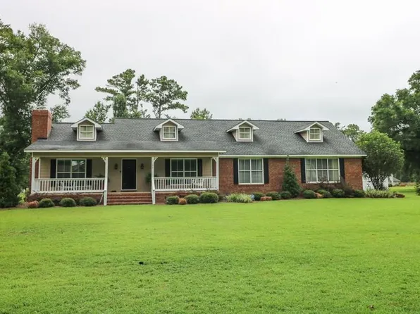 186 River Oaks Dr, Bainbridge, GA 39817