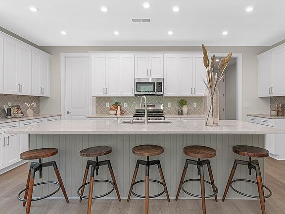 Maple II Model Kitchen