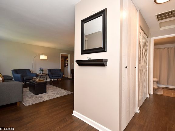3rd image of 1350 Wakeby Ln #412