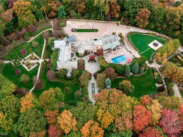 8900 Eagle Rd, Willoughby, OH 44094