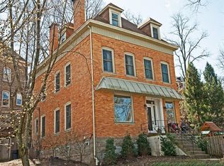 1022 Murrayhill Ave, Squirrel Hill, PA