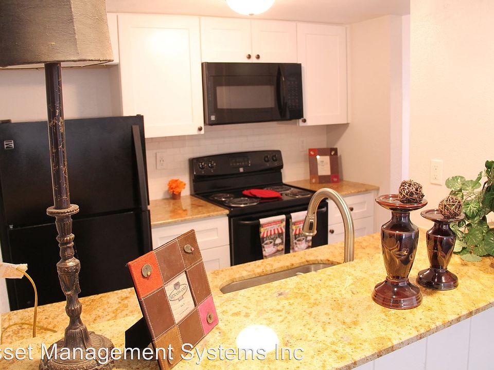 1st image of 123 Heritage Ln APT 103