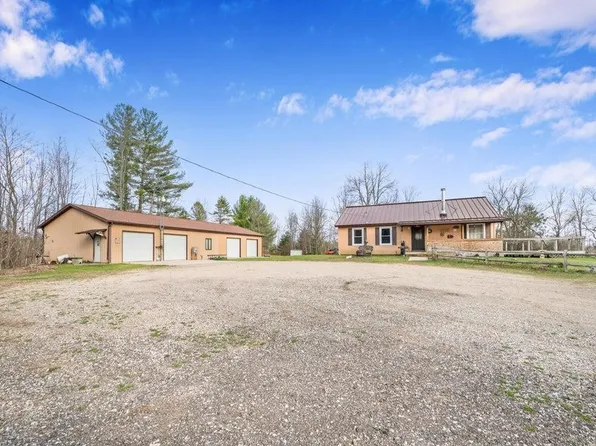 11376 220th Ave, Reed City, MI 49677