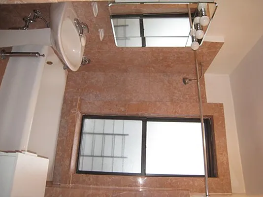 Rented by Metropolitan Equities | media 27