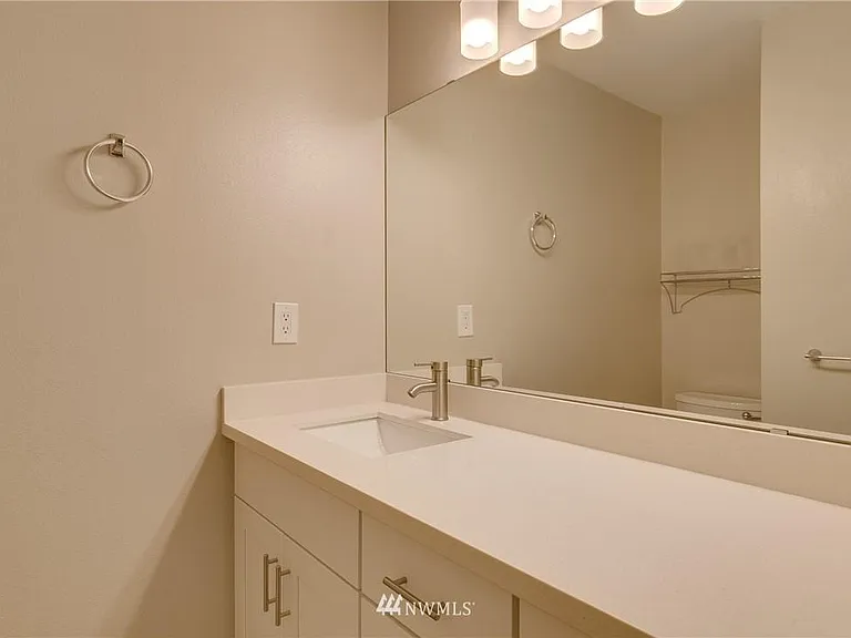 4356 W Lake Sammamish Pkwy SE — Photo 12